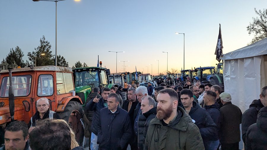 Ο κ.Μαμάκος στο μπλόκο της Νίκαιας