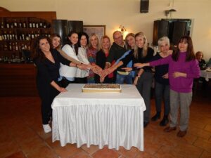 240227 athlisi gynaika kopi pitas