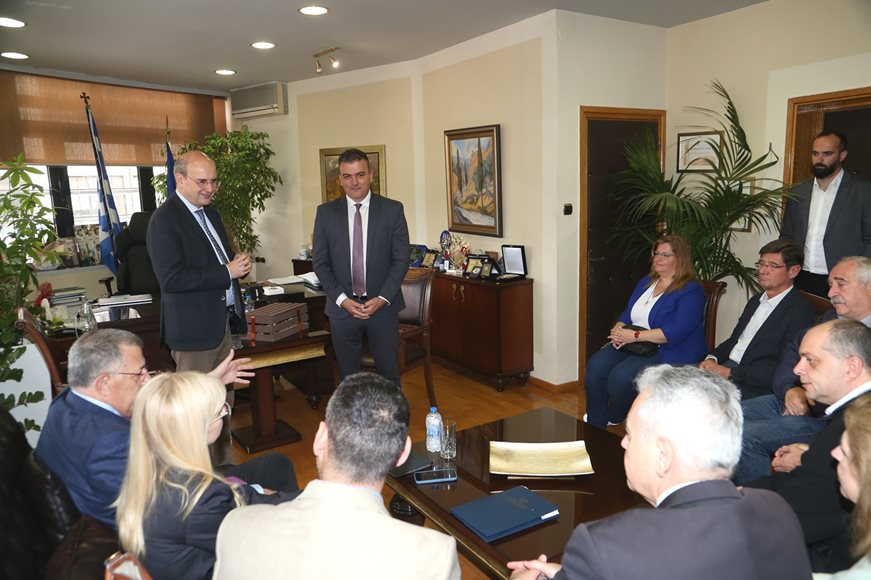 dhmarxos xatzhdakhs taxiaos