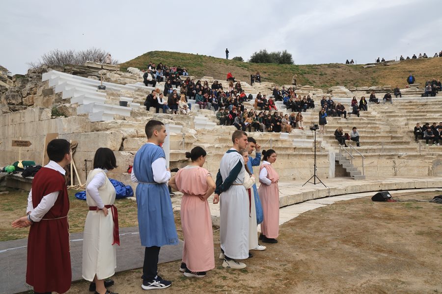 250327 1o mathitiko festival theatrou