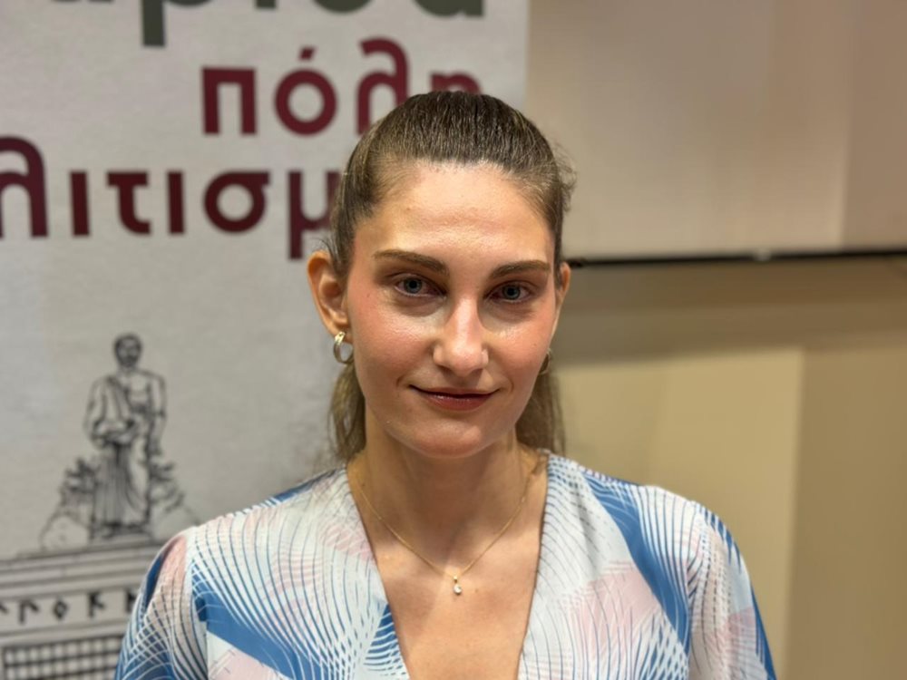 Η Καλλιτεχνική συνδιευθύντρια του 13ου Πανθεσσαλικού Φεστιβάλ Ποίησης κ.Μαρία Ντεγιάνοβιτς