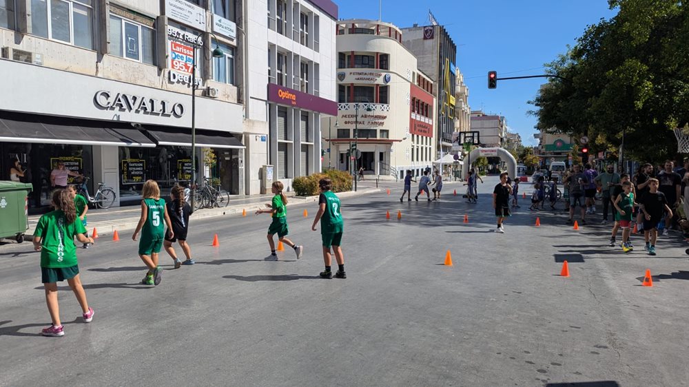 Αθλητικές εκδηλώσεις στο κέντρο της Λάρισας στο πλαίσιο της Ευρωπαϊκής Εβδομάδας Κινητικότητας 2025