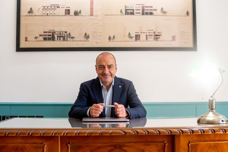 Ο Διευθυντής του Δημοτικού Ωδείου Λάρισας Χρήστος Λενούτσος