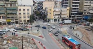 Κυκλοφοριακές εργασίες και κυκλικός κόμβος στην οδό Παναγούλη στη Λάρισα.