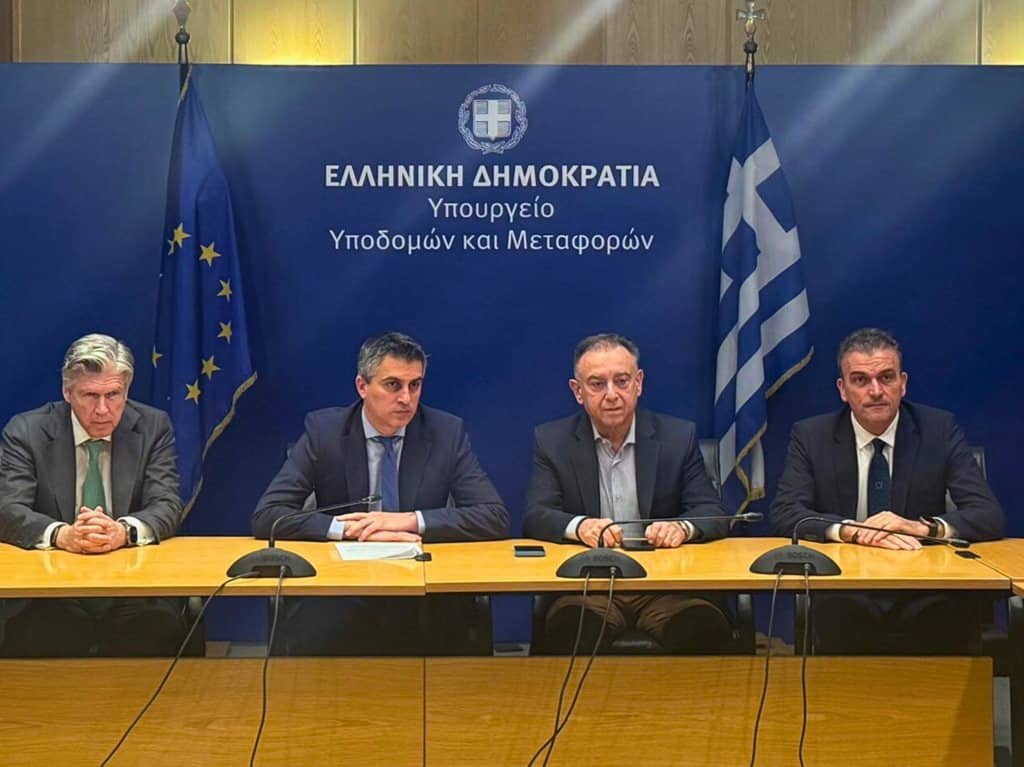 Παρουσίαση δωρεάς ΕΑΕΕ για αναβάθμιση σχολείων στη Λάρισα.