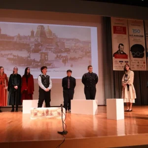 Στιγμιότυπο από την παράσταση