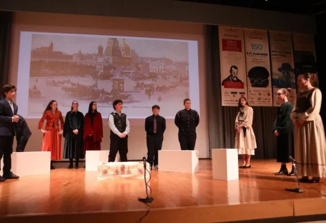 Στιγμιότυπο από την παράσταση