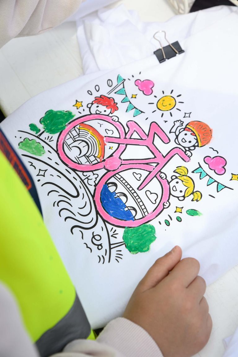 Στιγμιότυπο από την δράση "Οι Καλλιτέχνες του Ποδηλάτου στο Πάρκο Κυκλοφοριακής Αγωγής"