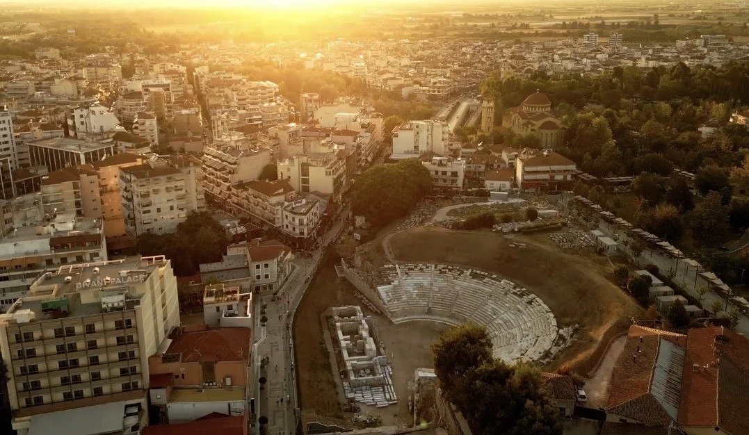Πανοραμική άποψη της Λάρισας στην περιοχή του Α' Αρχαίου Θεάτρου
