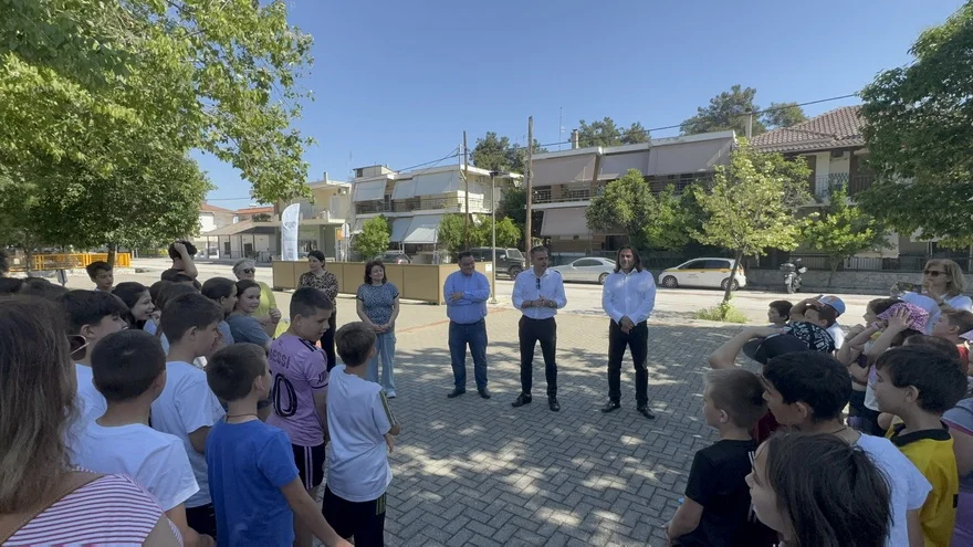 Στιγμιότυπο από την εκδήλωση ενημέρωσης για τη Γωνιά Ανακύκλωσης στη Γιάννουλη.