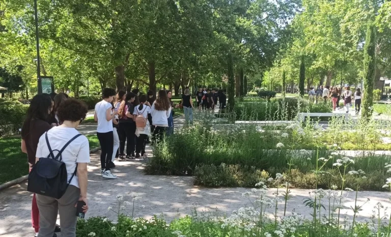 Στιγμιότυπο από την επίσκεψη μαθητών στον Ιπποκράτειο Τόπο