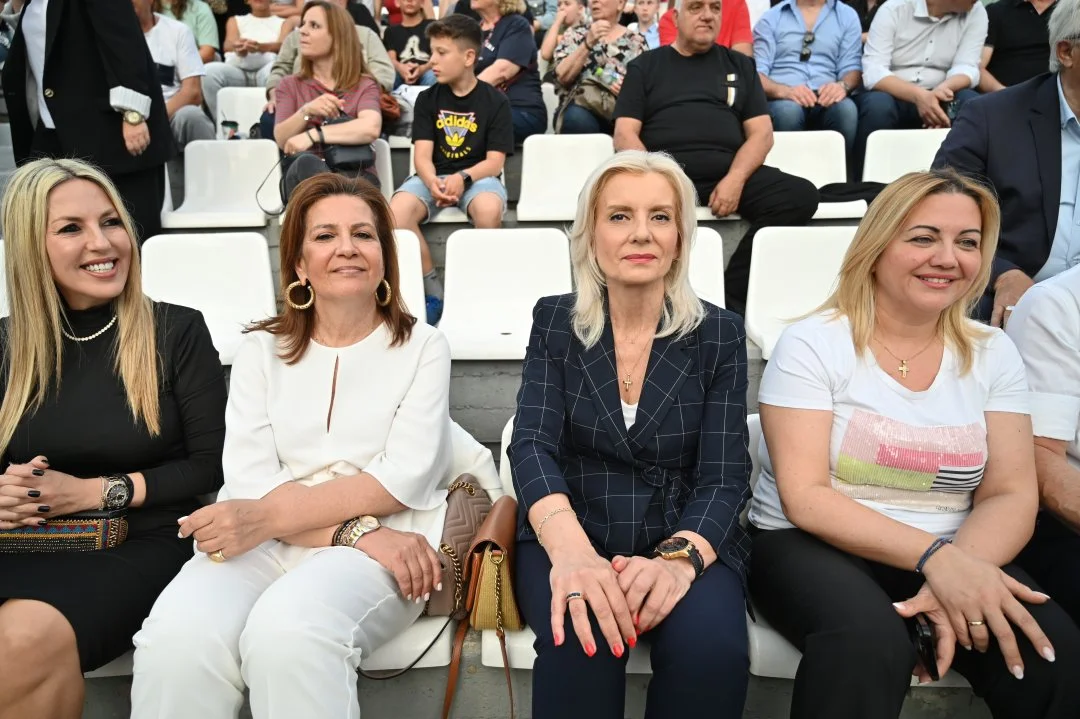 Στιγμιότυπο από την εκδήλωση βράβευσης των διακριθέντων αθλητών, αθλητριών και αθλητικών συλλόγων Ολυμπιακών Αθλημάτων του Δήμου Λαρισαίων για το 2025.