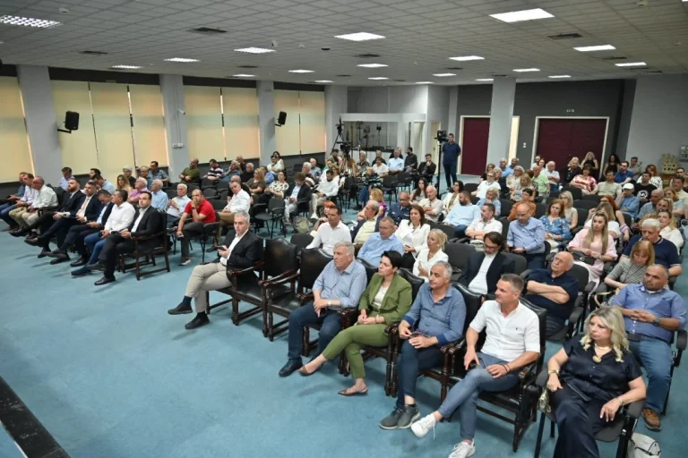Στιγμιότυπο από την εκδήλωση «Νερό-Κλιματική κρίση-Γεωπολιτική»