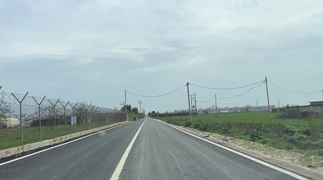 Δήμος Λαρισαίων: 2,5 εκατ. ευρώ για έργα αγροτικής οδοποιίας – Θ.Μαμάκος: «Ουσιαστική στήριξη στους ανθρώπους που εργάζονται και παράγουν στον τόπο μας»
