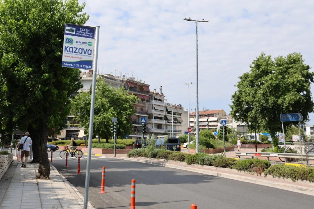 Στιγμιότυπο από την οδό Γεωργιάδου, με τα έργα αναβάθμισης και ανάπλασης της οδού να έχουν ολοκληρωθεί.