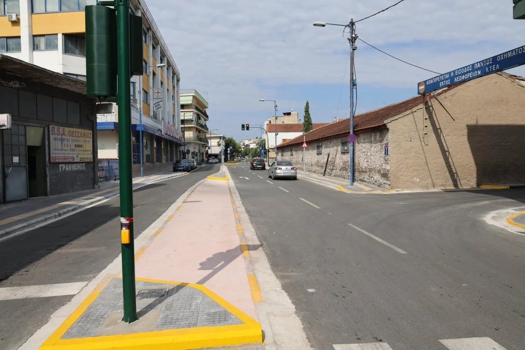 Στιγμιότυπο από την οδό Γεωργιάδου, με τα έργα αναβάθμισης και ανάπλασης της οδού να έχουν ολοκληρωθεί.