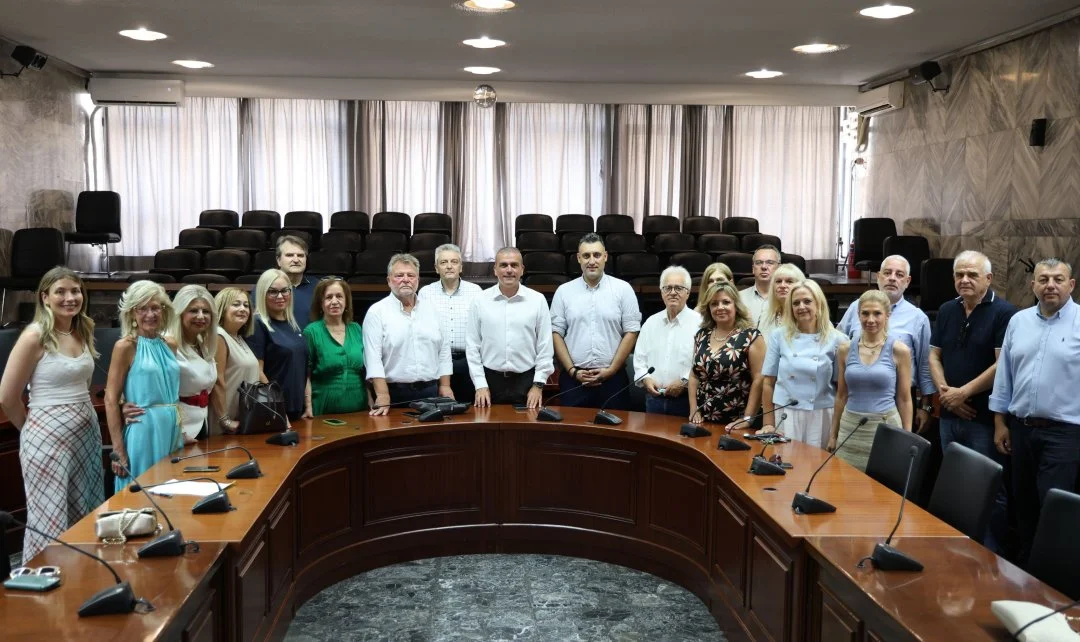 Στιγμιότυπο από την ορκωμοσία των μη αιρετών μελών των Διοικητικών Συμβουλίων της Δημοτικής Πινακοθήκης Λάρισας - Μουσείου Γ.Ι.Κατσίγρα και του Λαογραφικού Ιστορικού Μουσείου Λάρισας.