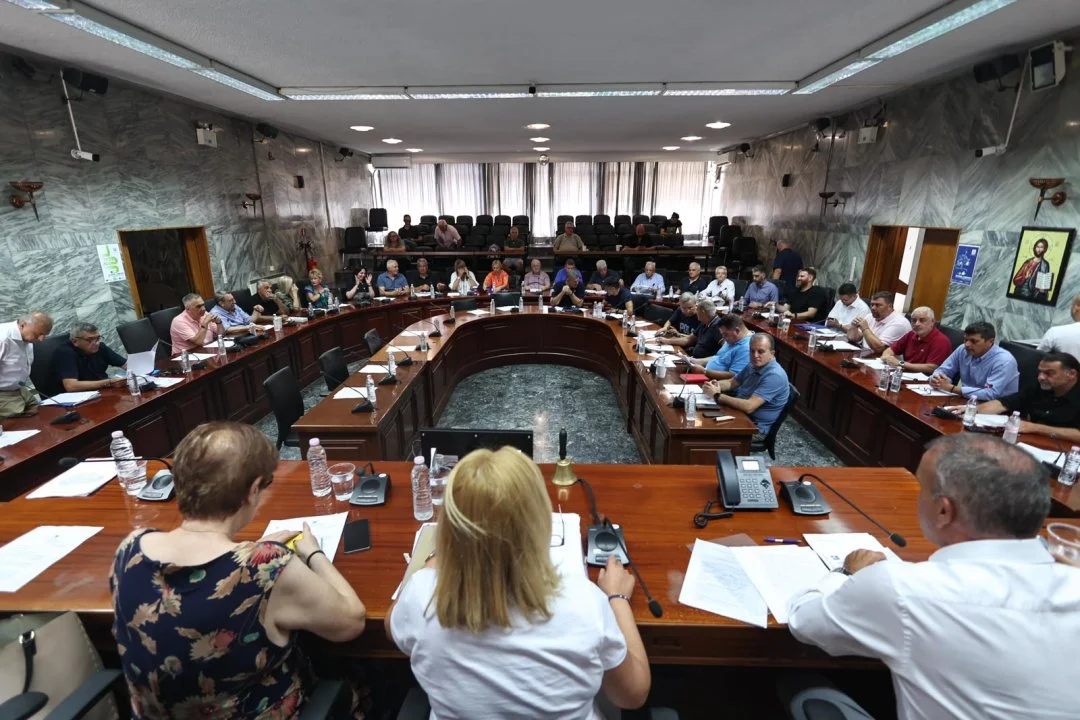 Στιγμιότυπο από την συνεδρίαση του Δημοτικού Συμβουλίου της 30ης Ιουλίου 2026.