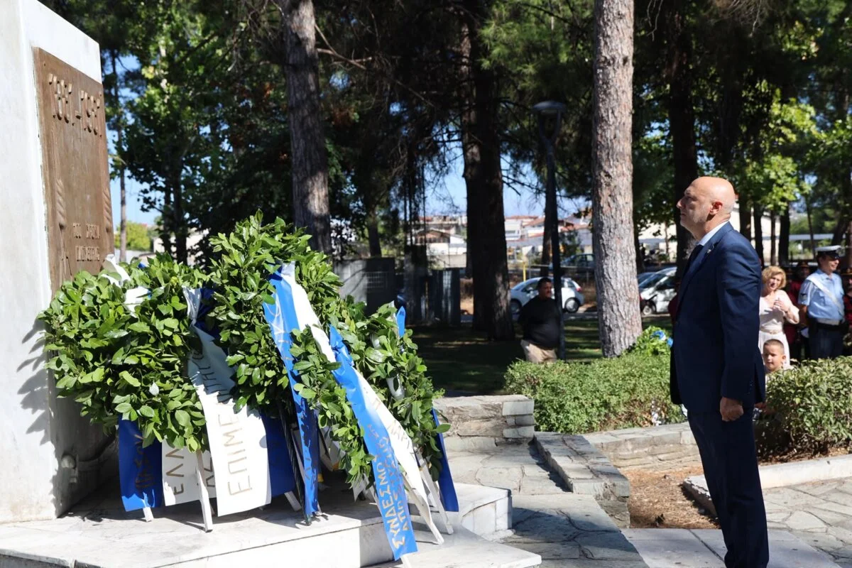 Στιγμιότυπο από τις επετειακές εκδηλώσεις «Ελευθέρια 2026» για τα 145 χρόνια από την απελευθέρωση της Λάρισας από τον τουρκικό ζυγό (1881).