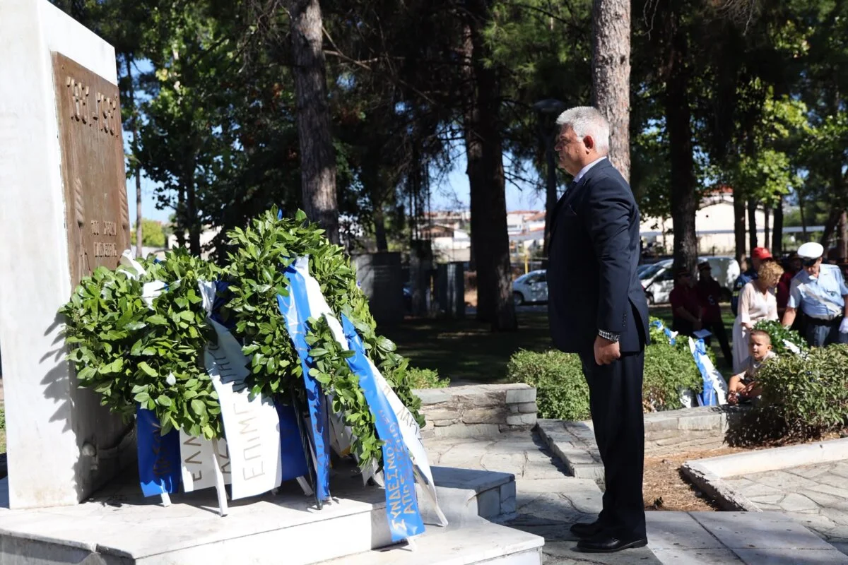 Στιγμιότυπο από τις επετειακές εκδηλώσεις «Ελευθέρια 2026» για τα 145 χρόνια από την απελευθέρωση της Λάρισας από τον τουρκικό ζυγό (1881).