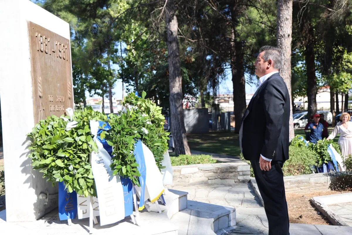 Στιγμιότυπο από τις επετειακές εκδηλώσεις «Ελευθέρια 2026» για τα 145 χρόνια από την απελευθέρωση της Λάρισας από τον τουρκικό ζυγό (1881).