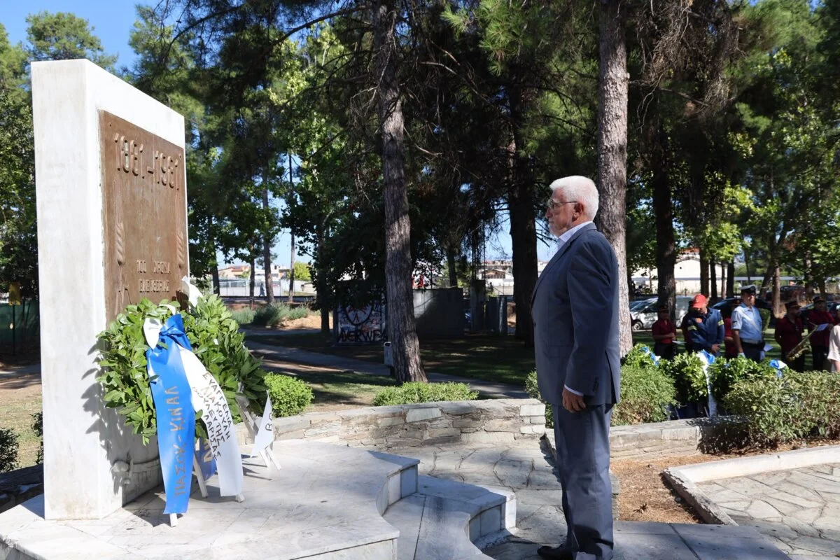 Στιγμιότυπο από τις επετειακές εκδηλώσεις «Ελευθέρια 2026» για τα 145 χρόνια από την απελευθέρωση της Λάρισας από τον τουρκικό ζυγό (1881).