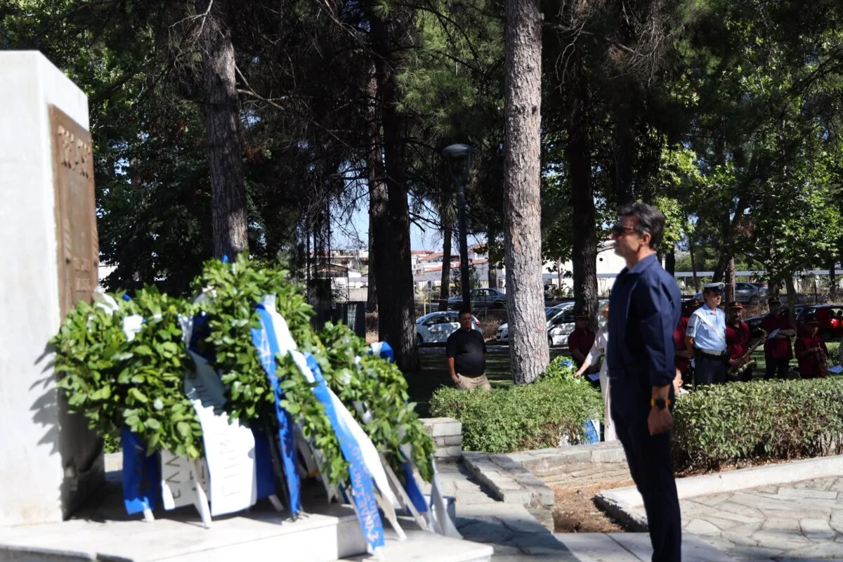 Στιγμιότυπο από τις επετειακές εκδηλώσεις «Ελευθέρια 2026» για τα 145 χρόνια από την απελευθέρωση της Λάρισας από τον τουρκικό ζυγό (1881).