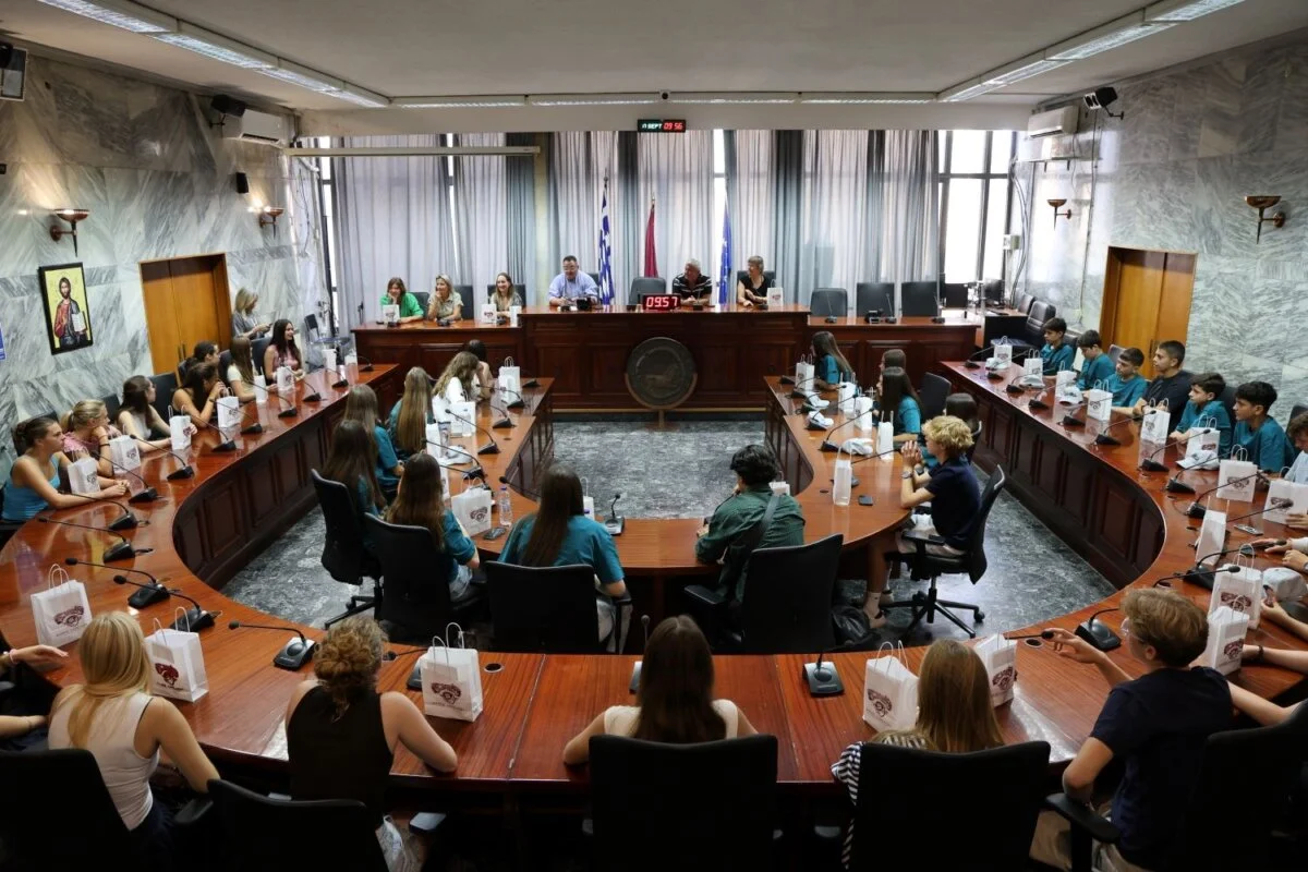 Η επίσκεψη στο Δημαρχείο των Βέλγων μαθητών στο πλαίσιο του Ευρωπαϊκού προγράμματος Erasmus+