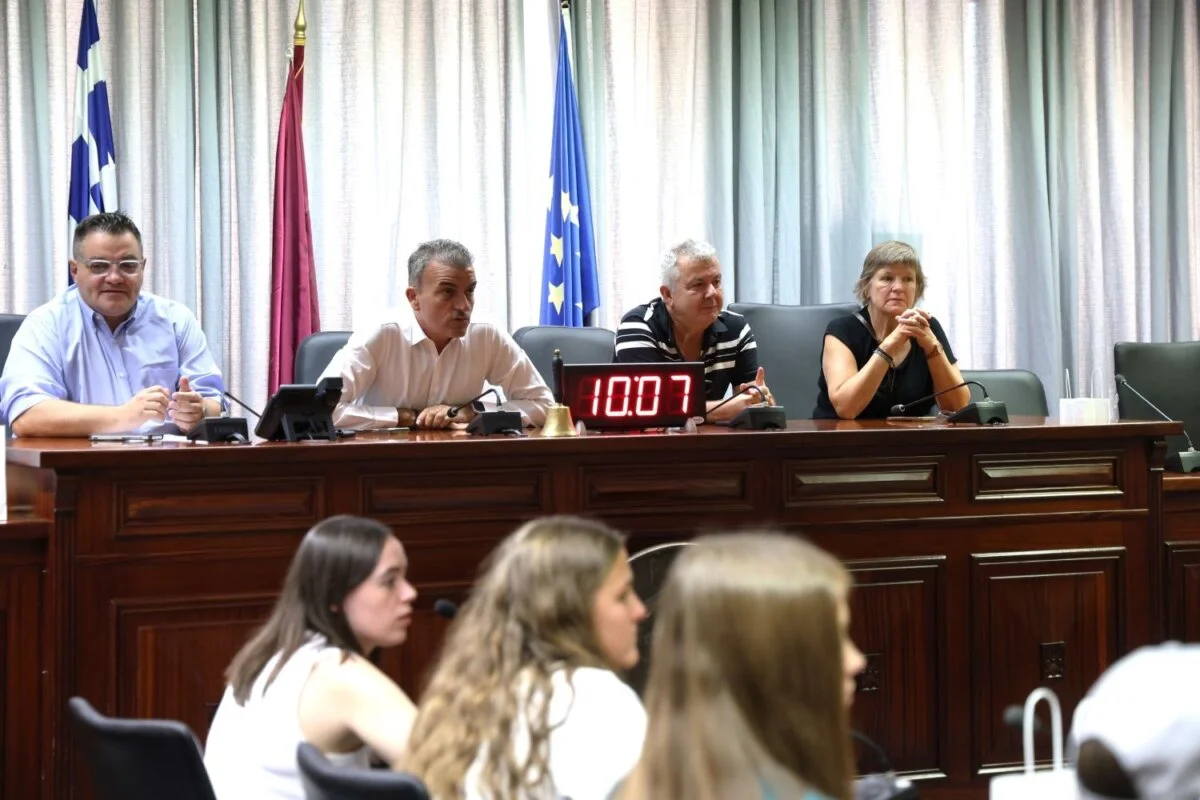 Η επίσκεψη στο Δημαρχείο των Βέλγων μαθητών στο πλαίσιο του Ευρωπαϊκού προγράμματος Erasmus+