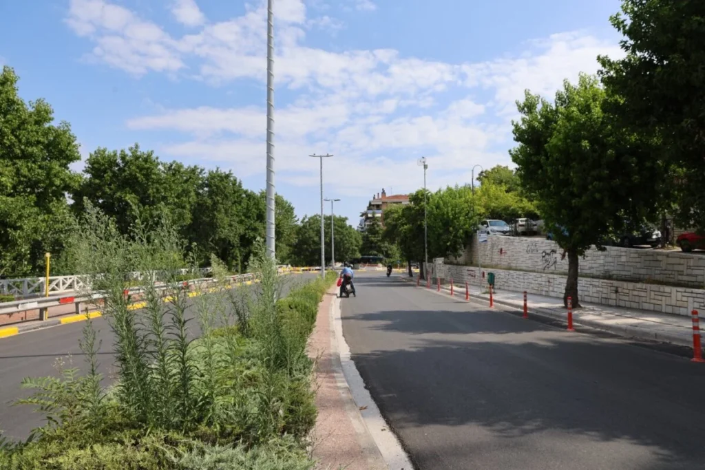 Η οδός Γεωργιάδου στο ύψος του Αγίου Αχιλλείου