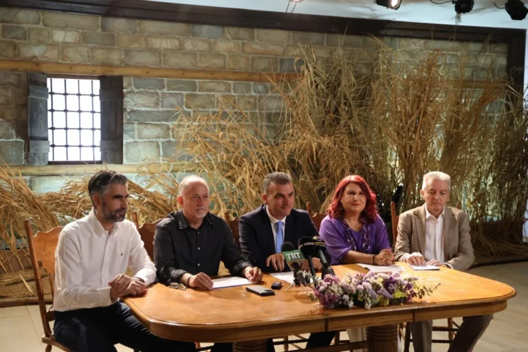 Στιγμιότυπο από την συνέντευξη τύπου για τις «Ημέρες Λαογραφίας Γιώργος και Λένα Γουργιώτη»