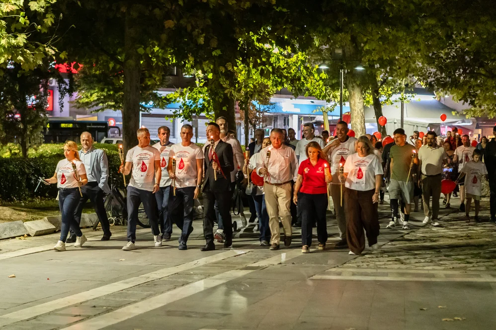 Στιγμιότυπο από την 24η Πανελλήνια Λαμπαδηδρομία Εθελοντών Αιμοδοτών.