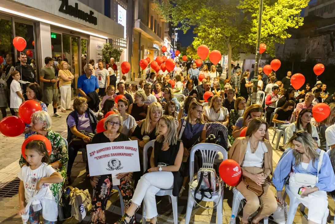 Στιγμιότυπο από την 24η Πανελλήνια Λαμπαδηδρομία Εθελοντών Αιμοδοτών.