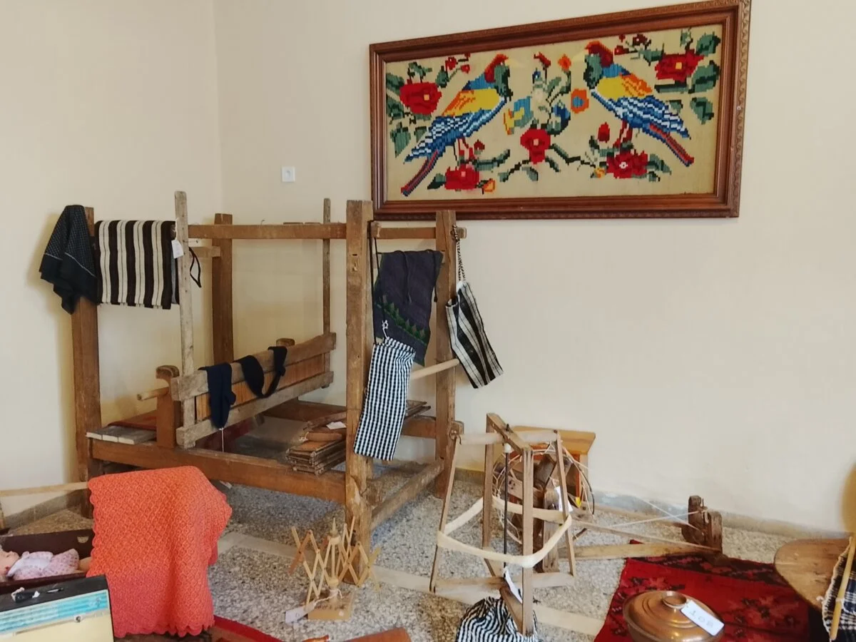 Στιγμιότυπο από την λαογραφική συλλογή Λουτρού.