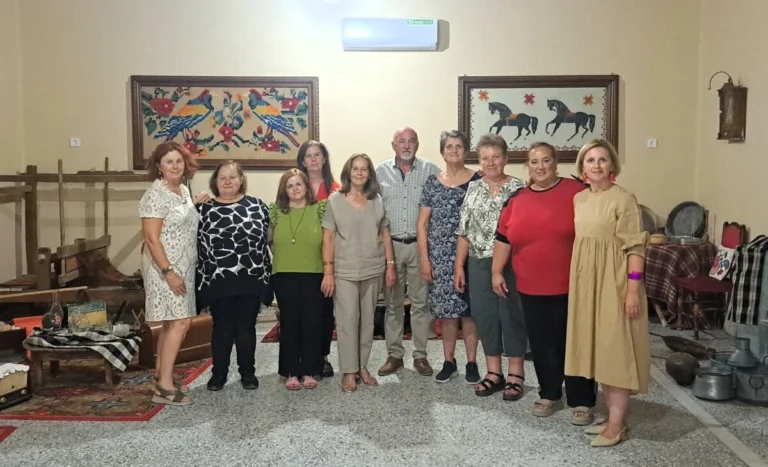 Στιγμιότυπο από το αντάμωμα των Λουτρο-Αργυρομυλιωτών. Η Λαογραφική Συλλογή Λουτρού.