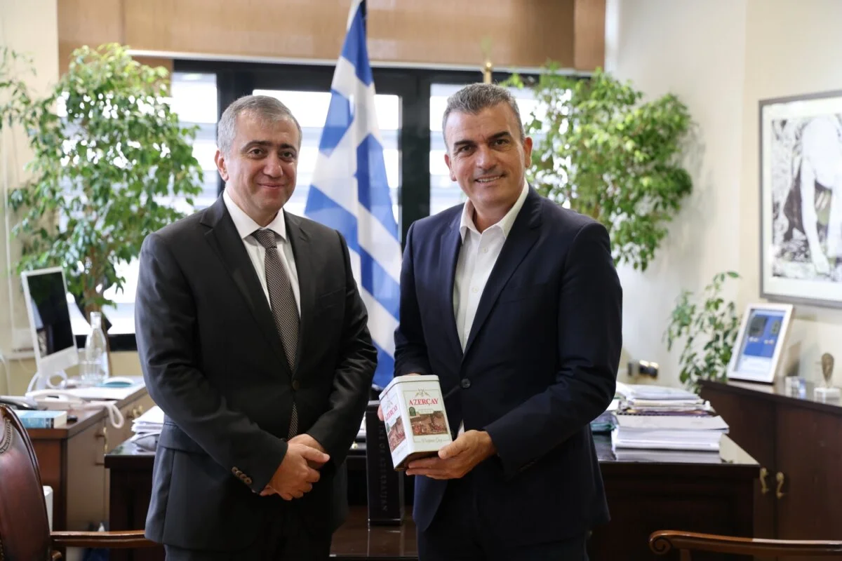 Συνάντηση του Δημάρχου Λαρισαίων, κ.Θανάση Μαμάκου με τον Πρέσβη του Αζερμπαϊτζάν, κ.Arif Mammadov