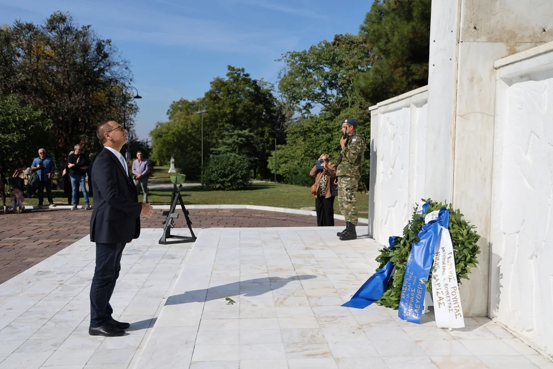 Στιγμιότυπο από τις εκδηλώσεις για την 82η επέτειο απελευθέρωσης της Λάρισας από τη γερμανική κατοχή.