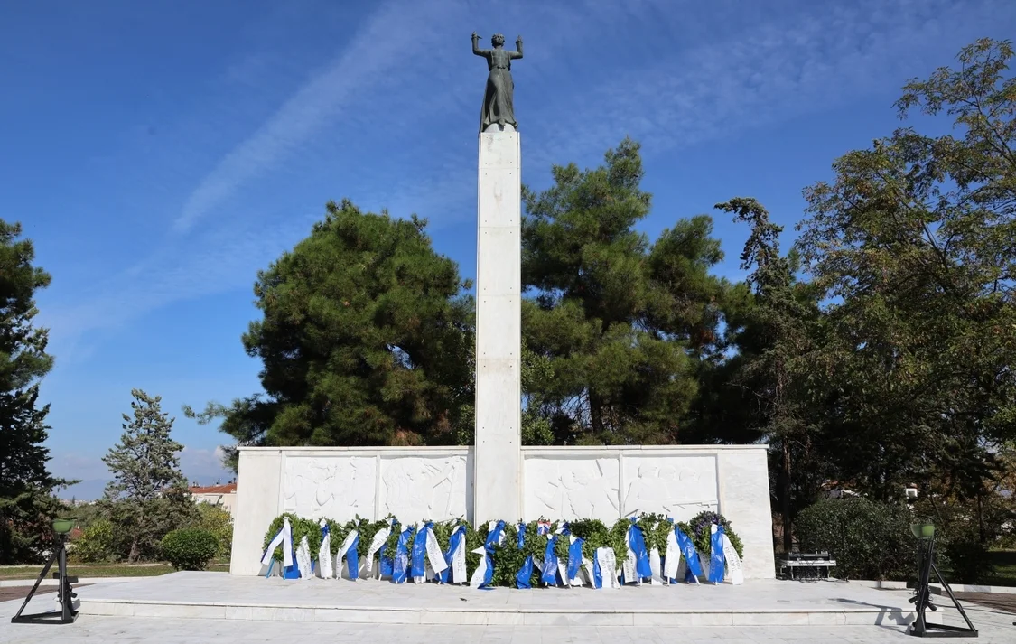 Στιγμιότυπο από τις εκδηλώσεις για την 82η επέτειο απελευθέρωσης της Λάρισας από τη γερμανική κατοχή.