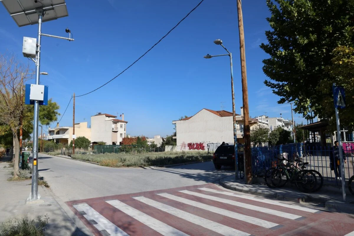 Νέα εποχή για την ασφαλή μετακίνηση των πεζών – «Έξυπνες» διαβάσεις σε 25 σημεία-κλειδιά γύρω από σχολικά συγκροτήματα της πόλης 12 Έξυπνη διάβαση - 7ο Γυμνάσιο - 13ο Λύκειο - 4ο ΕΠΑΛ