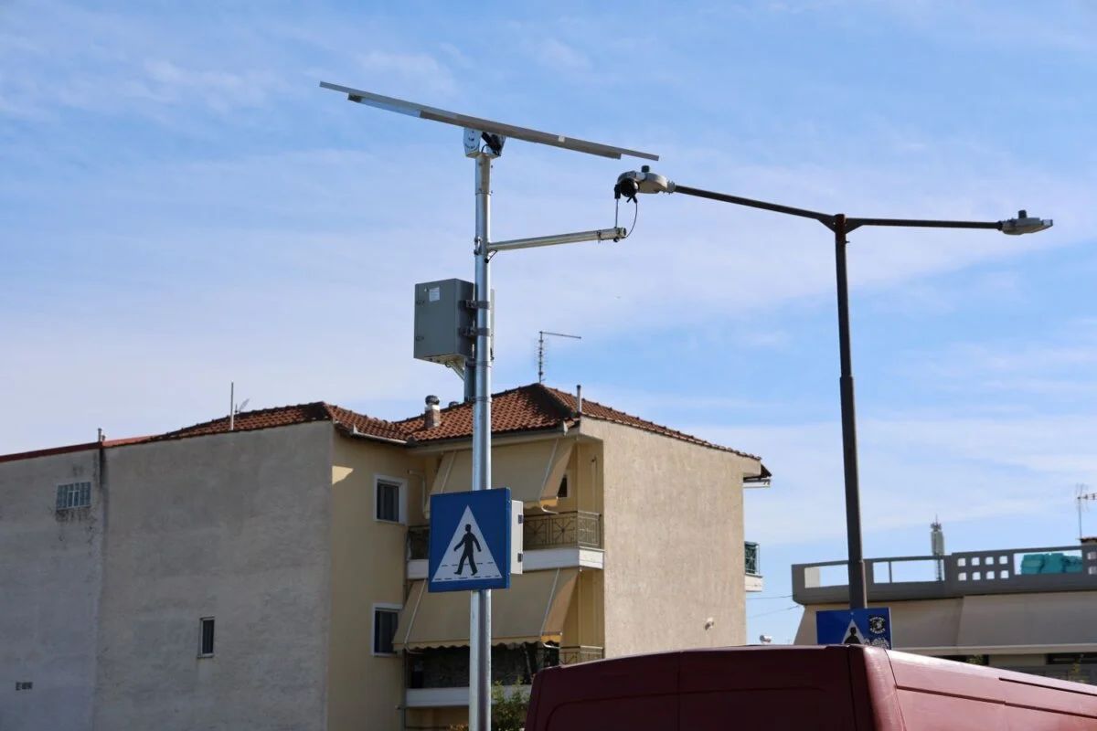 Νέα εποχή για την ασφαλή μετακίνηση των πεζών – «Έξυπνες» διαβάσεις σε 25 σημεία-κλειδιά γύρω από σχολικά συγκροτήματα της πόλης 13 Έξυπνη διάβαση - 7ο Γυμνάσιο - 13ο Λύκειο - 4ο ΕΠΑΛ
